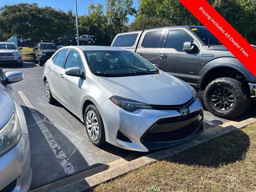 Classic Silver Metallic 2018 Toyota Corolla LE