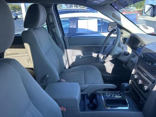 2006 Jeep Grand Cherokee Laredo