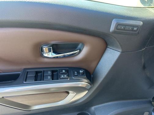 2019 Nissan Titan Platinum Reserve