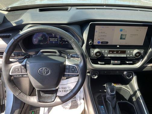 2024 Toyota Grand Highlander Platinum