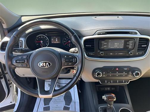 2016 Kia Sorento LX