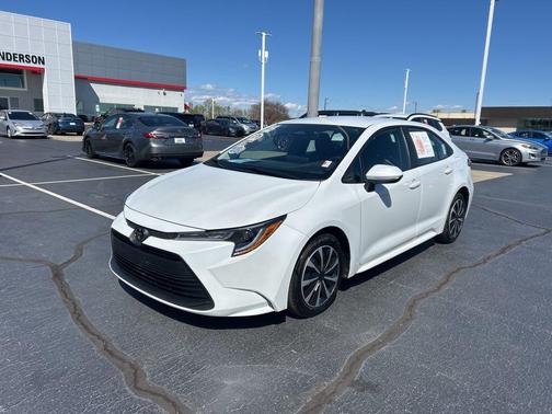 2025 Toyota Corolla LE