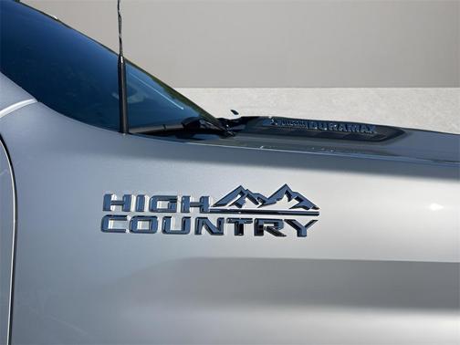 2022 Chevrolet Silverado 2500 High Country