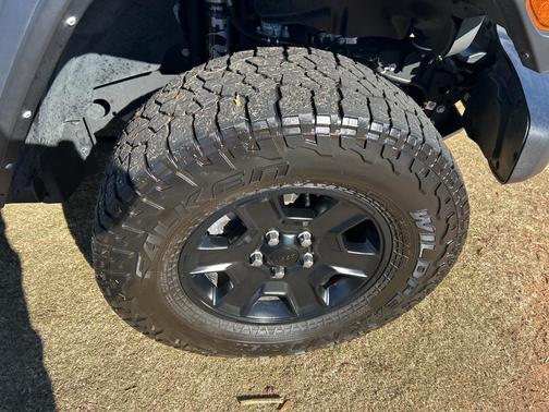 2022 Jeep Gladiator Mojave 4x4