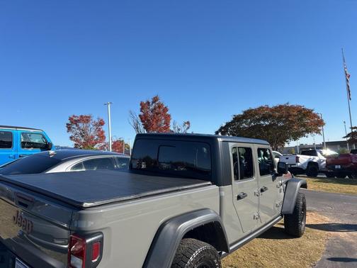 2022 Jeep Gladiator Mojave 4x4