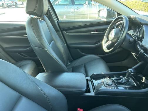 2024 Mazda Mazda3 FWD w/Preferred Package