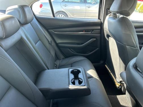 2024 Mazda Mazda3 FWD w/Preferred Package