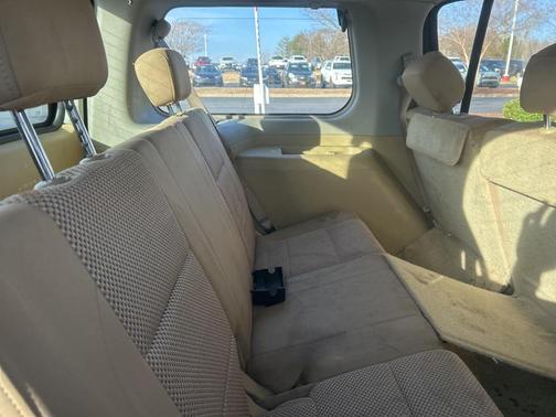 2006 Nissan Armada SE