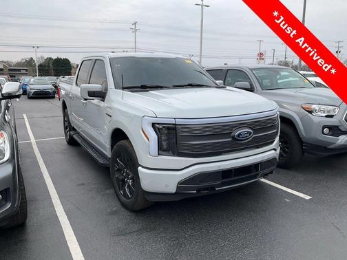 2023 Ford F-150 Lightning LARIAT