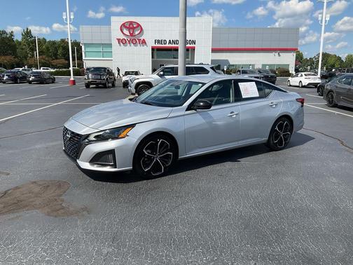 2024 Nissan Altima SR FWD