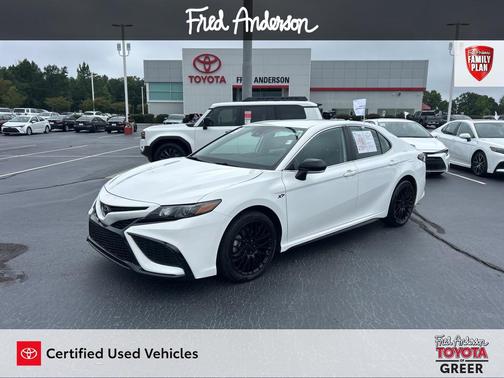Ice Cap 2024 Toyota Camry SE