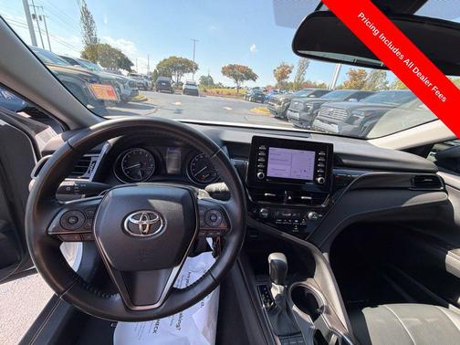 Ice Cap 2024 Toyota Camry SE