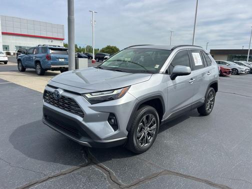 2024 Toyota RAV4 Hybrid SE