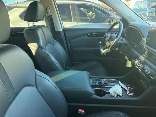 2024 Honda Pilot Touring 8-Passenger
