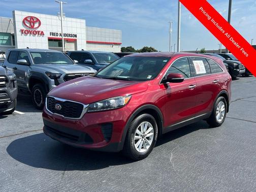 Passion Red 2019 Kia Sorento LX