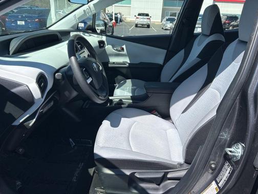 2016 Toyota Prius Two Eco