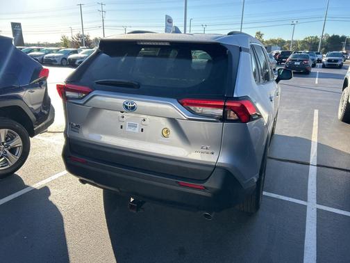 2024 Toyota RAV4 Hybrid LE