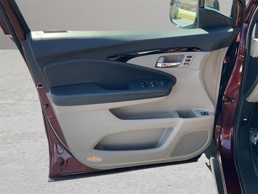 2022 Honda Pilot Touring 8-Passenger