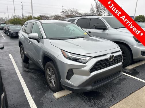 2024 Toyota RAV4 XLE