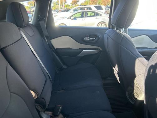 2018 Jeep Cherokee Latitude
