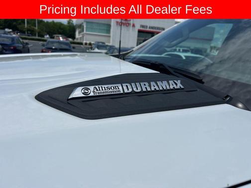 Summit White 2024 Chevrolet Silverado 2500 LT