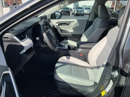 2023 Toyota RAV4 Limited