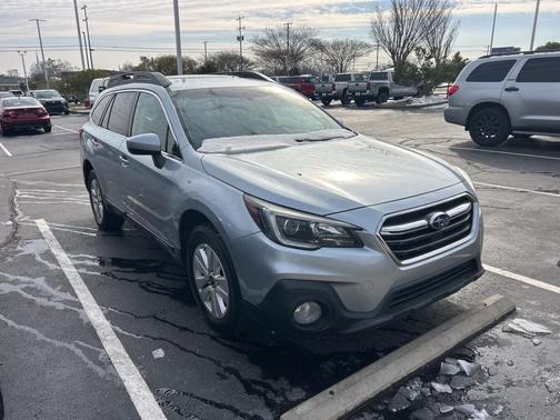 2018 Subaru Outback 2.5i Premium