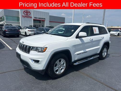 Bright White Clearcoat 2017 Jeep Grand Cherokee Laredo