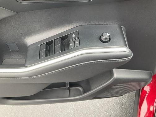 2024 Toyota Highlander Hybrid XLE