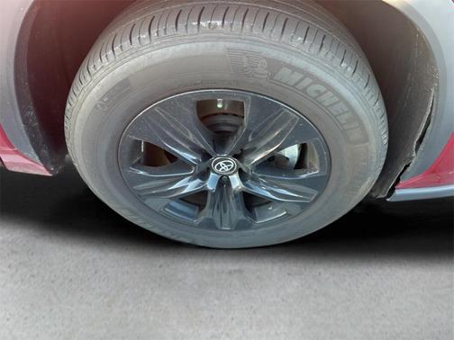 2024 Toyota Highlander Hybrid XLE