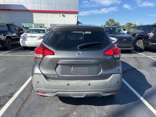 2020 Nissan Kicks S