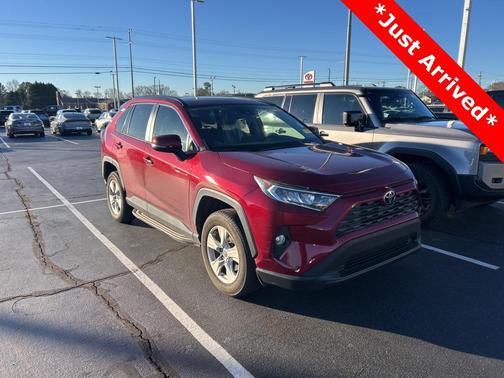 2020 Toyota RAV4 XLE
