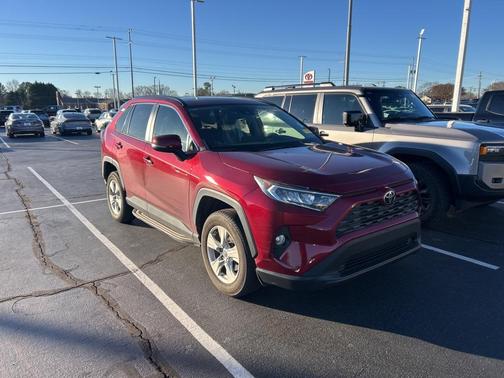 2020 Toyota RAV4 XLE