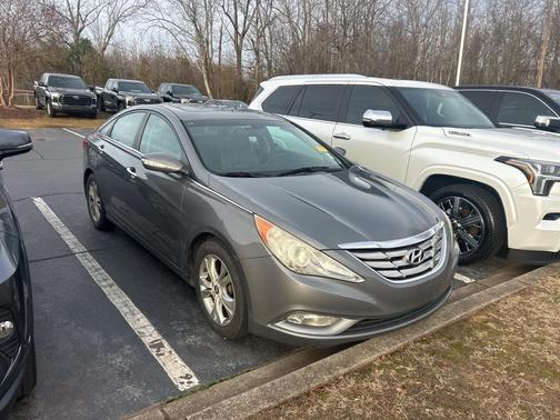 2011 Hyundai SONATA Limited