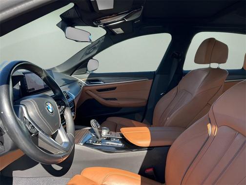 2019 BMW 530 i