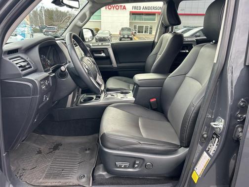 2024 Toyota 4Runner SR5 Premium