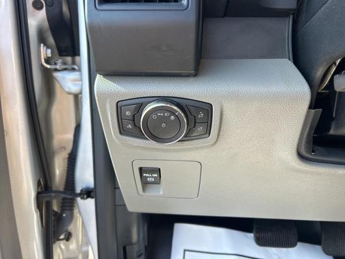INGOT SILVER 2019 Ford F-150 XL