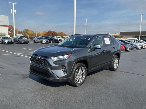 2023 Toyota RAV4 XLE Premium