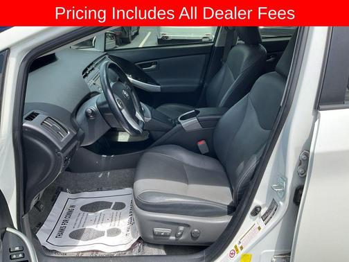 Blizzard Pearl 2015 Toyota Prius Four