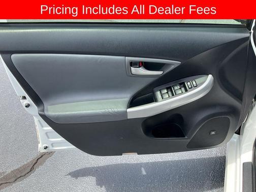 Blizzard Pearl 2015 Toyota Prius Four