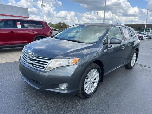 Magnetic Gray Metallic 2010 Toyota Venza Base