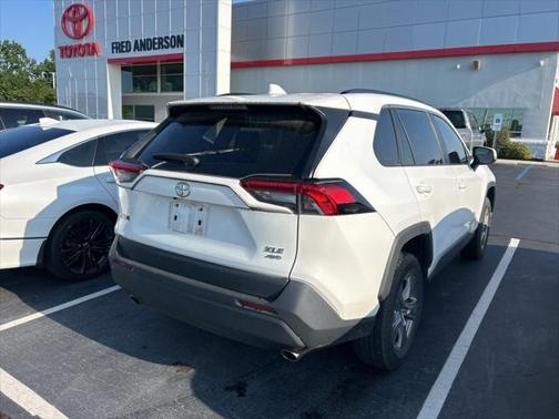 2022 Toyota RAV4 XLE