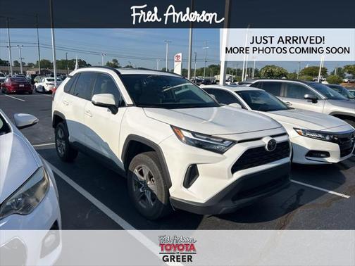 2022 Toyota RAV4 XLE