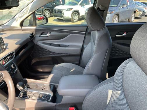 2019 Hyundai SANTA FE SEL 2.4