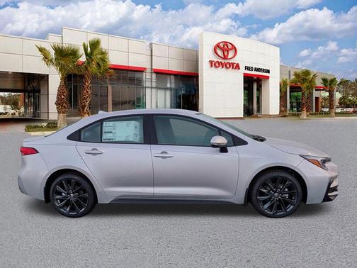 Classic Silver Metallic 2026 Toyota Corolla SE