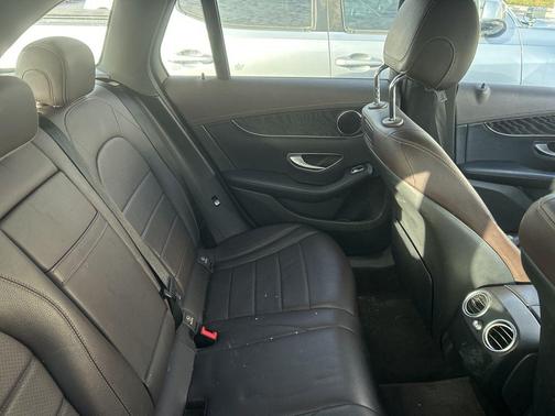 2018 Mercedes-Benz GLC 300 Base