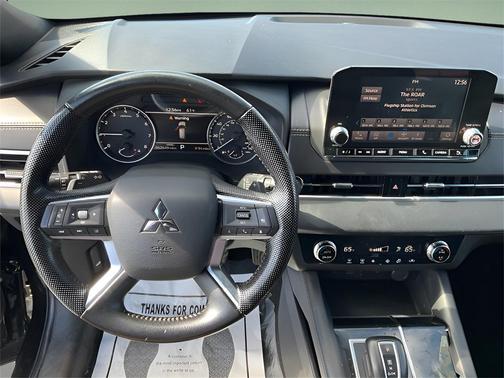 2022 Mitsubishi Outlander SE