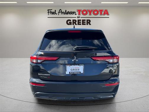 2022 Mitsubishi Outlander SE