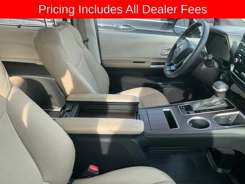 Wind Chill Pearl 2024 Toyota Sienna XLE