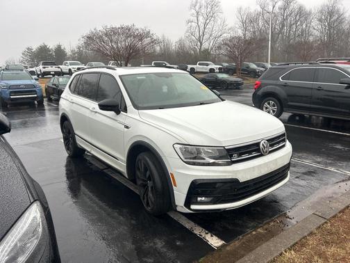 2021 Volkswagen Tiguan 2.0T SE R-Line Black